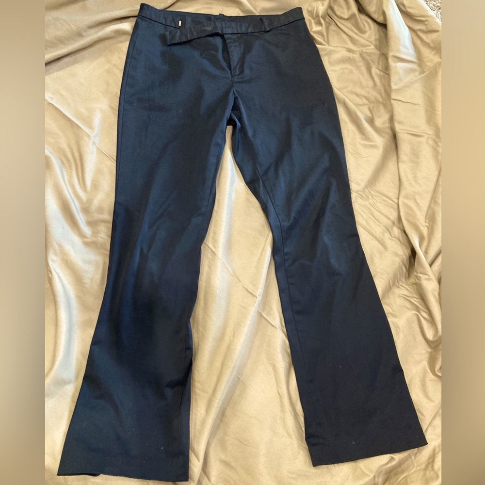 OLD NAVY black dress pants. Women’s size 6.